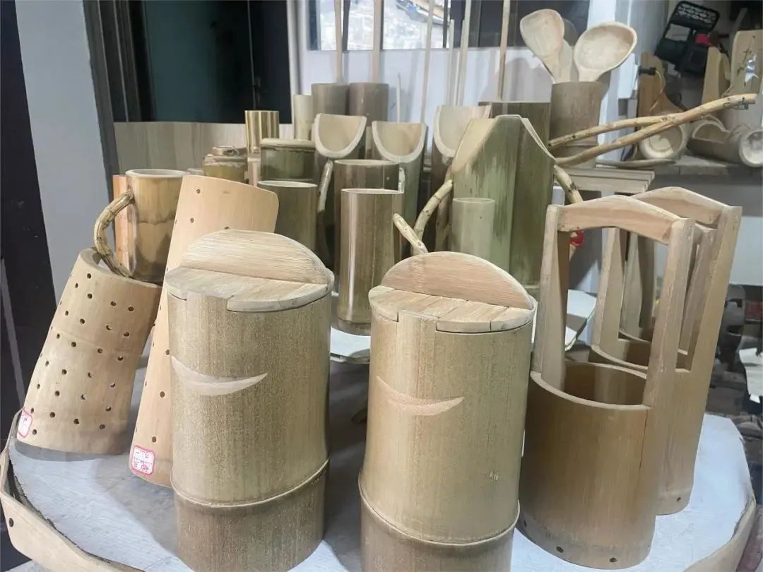 隱藏在李莊小街巷的竹木制品市場(chǎng) 時(shí)光縫隙里的匠人手藝
